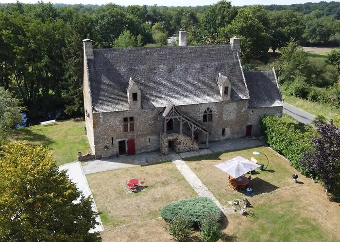 Manoir De La Grande Coudriere Bed & Breakfast Mezangers photo