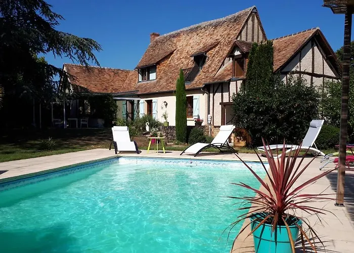 En Pleine Campagne, Proche Du Mans - Chambre D'Hotes Fille photo