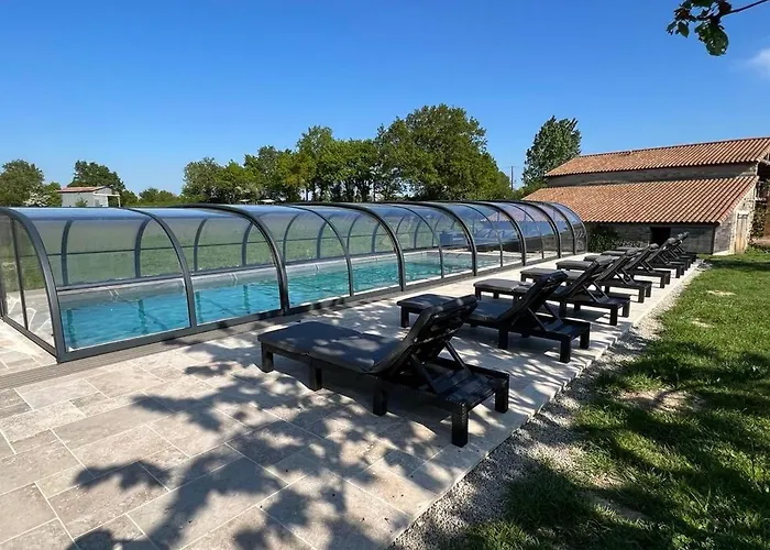 La Milliere - Chambres D'Hotes - Piscine & Campagne - Marie-Anne & Marie-Adelaide Le Poire-sur-Vie photo