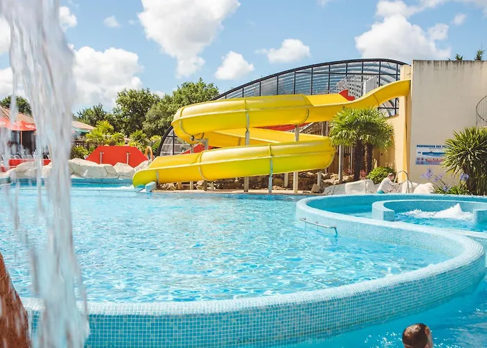 Camping Village De La Guyonniere Saint-Julien-des-Landes photo