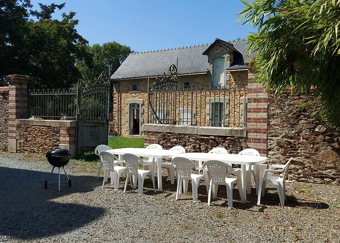 fotos do Chateau Xixeme Pour 12 Pers, Parc 1.3Ha, Chambres D'Epoque, Proche Commerces, Laval Et Activites. - Fr-1-600-205 Ahuille