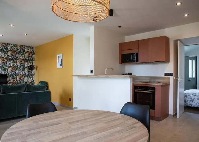 Appartement Cosy Pres Du Centre Ville Chateau-Gontier photo