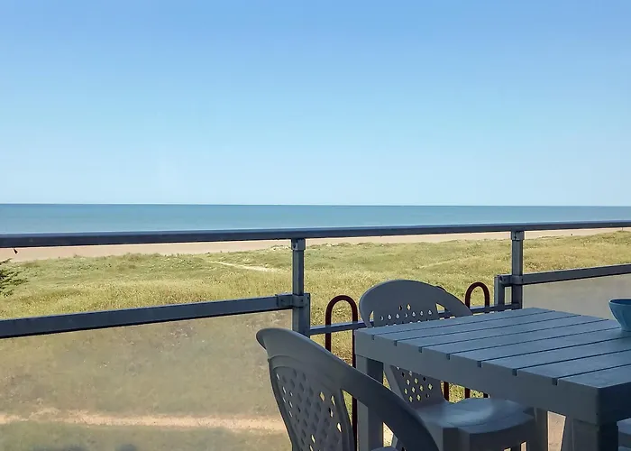 Appartement Face Ocean A Notre-Dame-De-Monts, Balcon, Parking, Animaux Ok, Acces Direct Plage - Fr-1-540-226 photo