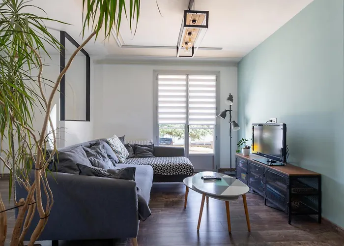 Le Grand Pin - Maison Confortable Et Spacieuse Montfaucon-Montigne photo