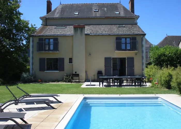 Villa Le Printemps, Maison 15 Pers Avec Piscine Chevire-le-Rouge photo