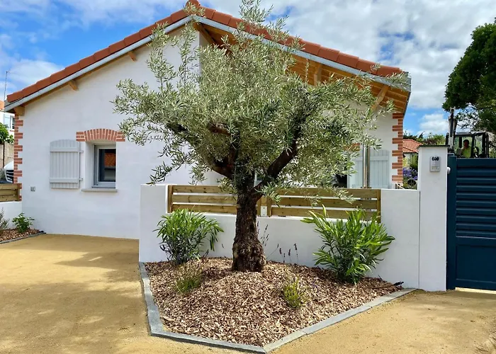 הוילה פורניק L Estran תמונה