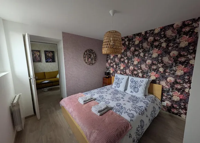 L'Instant Rose Appartement Entier Tout Confort Et Moderne Hyper Centre D'Ernee photo