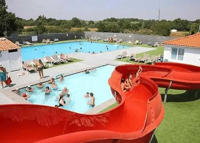 Villeneuve-en-Retz Zecamping 4 Anime Animaux Acceptes Avec Piscine Couverte Et Bar תמונה