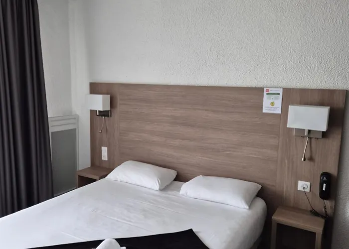 Hotel Le Challans photo