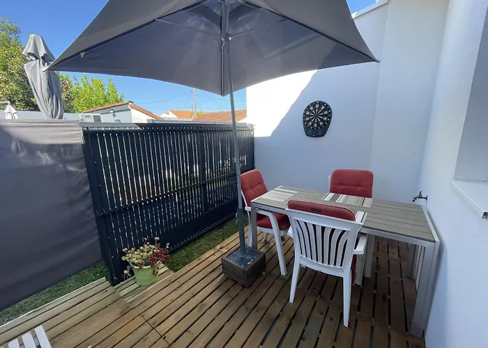 Charmant Studio Avec Mezzanine A Royan - Fr-1-71-110 Loigne-sur-Mayenne photo