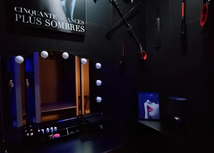 Love Room, Gite 4 Etoiles, 50 Nuances Romantiques Villeneuve-en-Retz zdjęcie