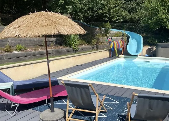 Chambres Dans Maison Avec Piscine Toboggan Aquatique Et Spa Saint-Mars-la-Briere照片