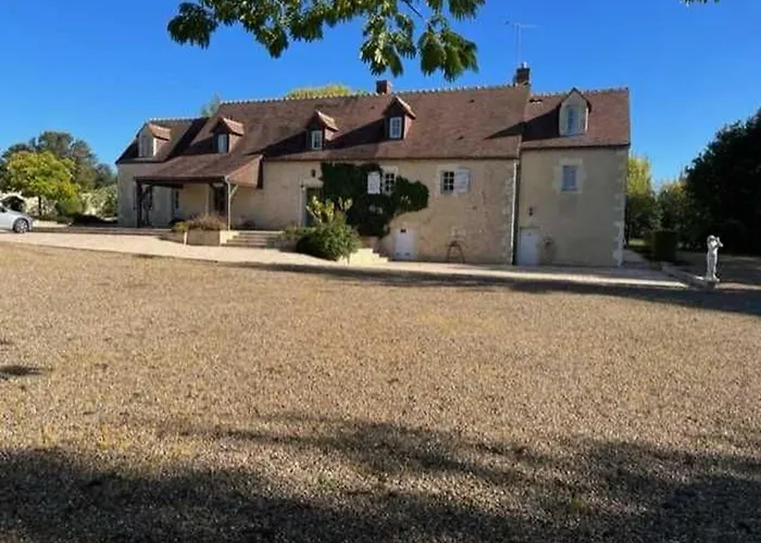 foto di Retraite paisible avec cheminée, étang privé et chalet près du Mans - FR-1-410-382 Dehault