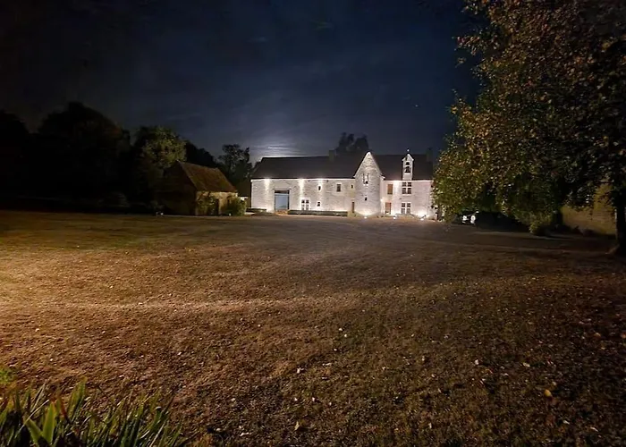 Saint-Longis Demeure Authentique Du 15E Siecle Au Calmeヴィラの写真