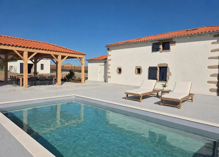 Le 1701 - Gite 15 Pers Avec Piscine, Puy Du Fou La Gaubretiere φωτογραφία