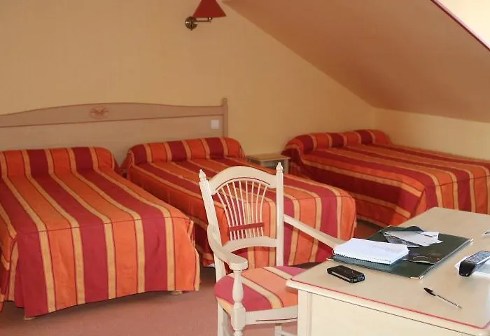 Logis Le Port Saint Aubin Hotel Morannes sur Sarthe-Daumeray photo