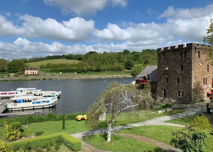 Mara Riviere La Jaille Yvon Villa foto